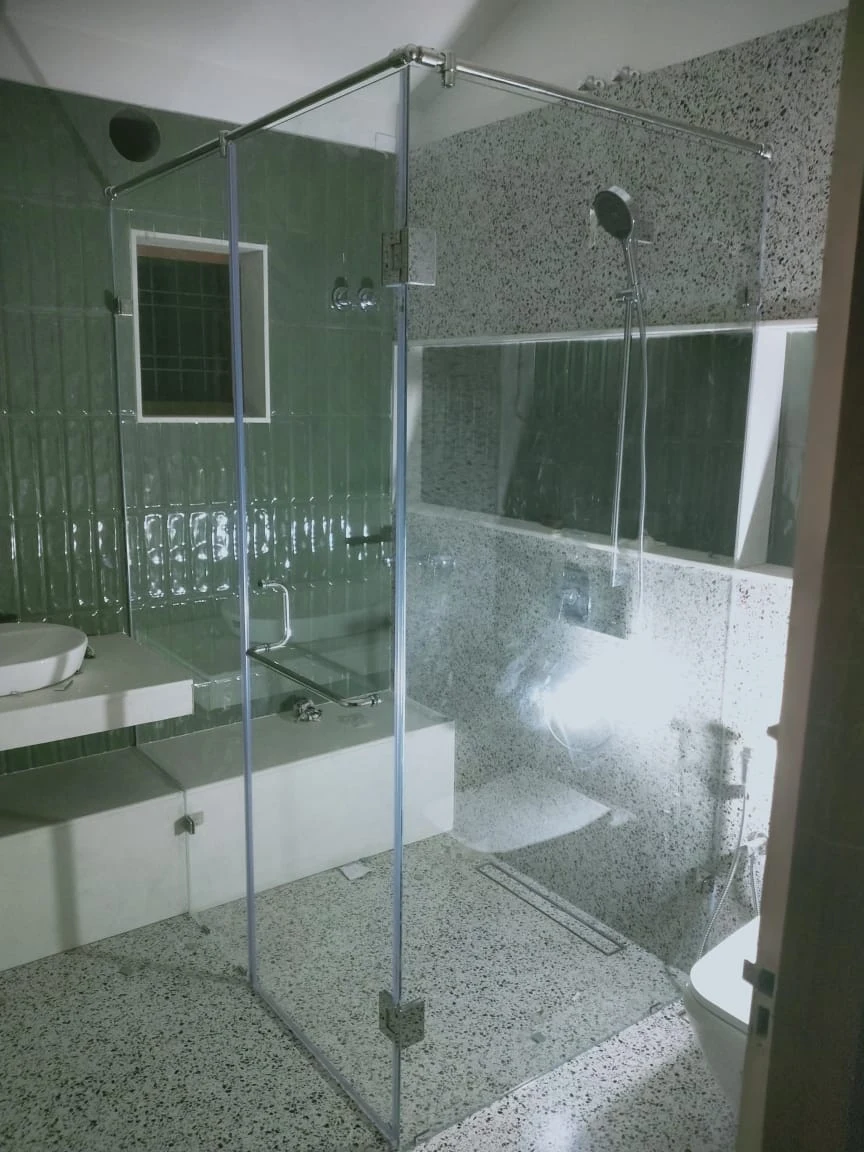 Glass Partition Bathroom Shower
