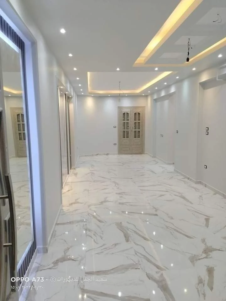 Grand Hall Corridor Cove Lighting