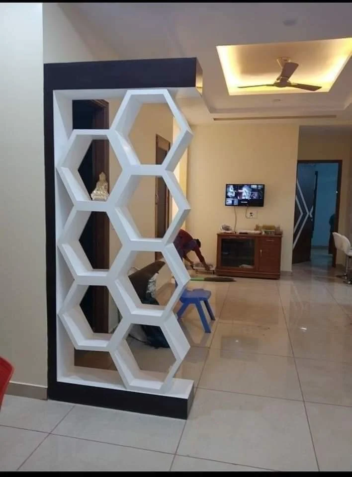 Hexagonal Honeycomb Partition Wall