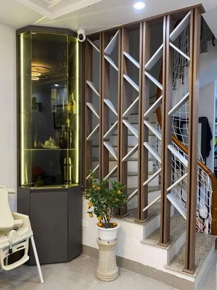 Staircase Wooden Partition Showcase